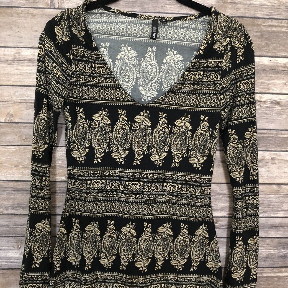 Ultra Flirt Paisley Long Sleeve Shirt SUPER Soft